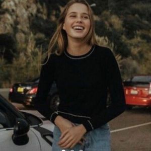 Super rare brandy Melville sweater